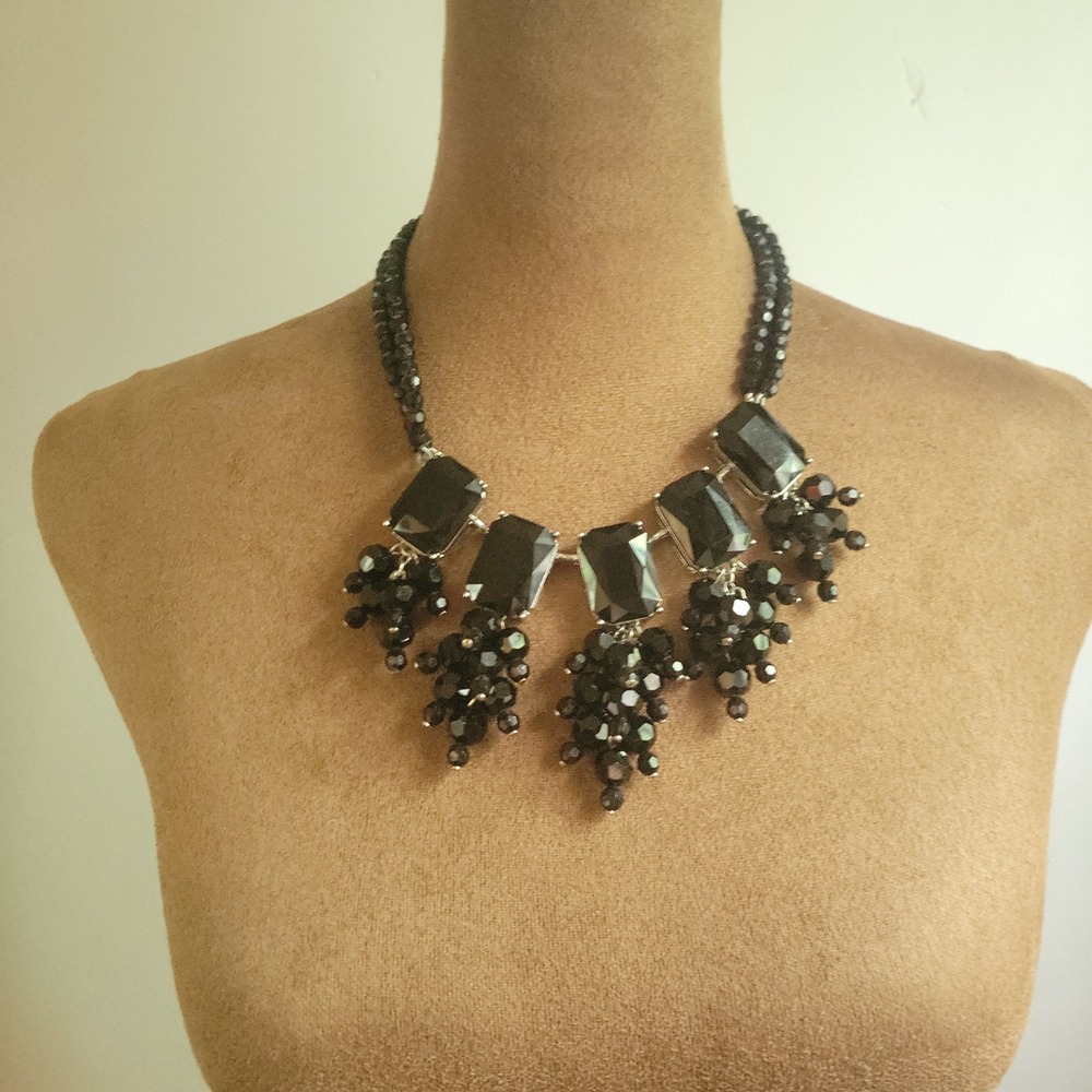 Talbots Black Beaded Cluster Statement Necklace 16-18 Inch Size One Size Goth